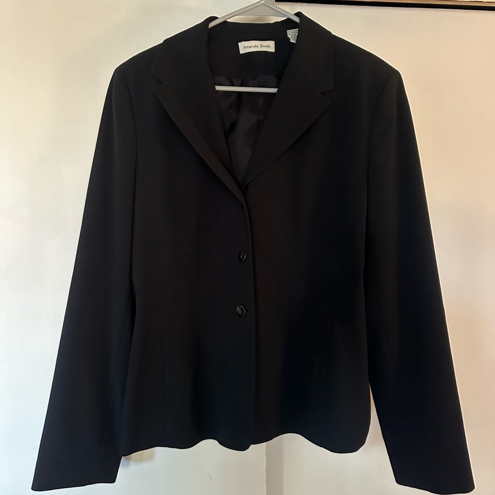 Amanda Smith Women's Classic Black Blazer